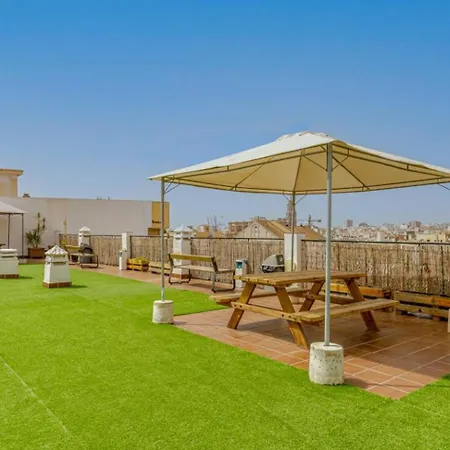 Apartamento Centrico La Merced 2 - Free Parking & Free Gym * Malaga