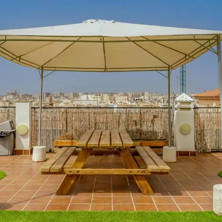 Apartamento Centrico La Merced 2 - Free Parking & Free Gym * Malaga