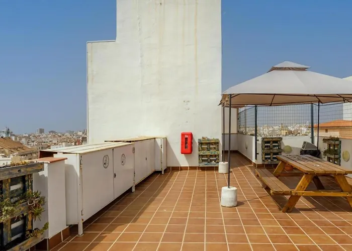 Apartamento Centrico La Merced 2 - Free Parking & Free Gym Apartmán Màlaga