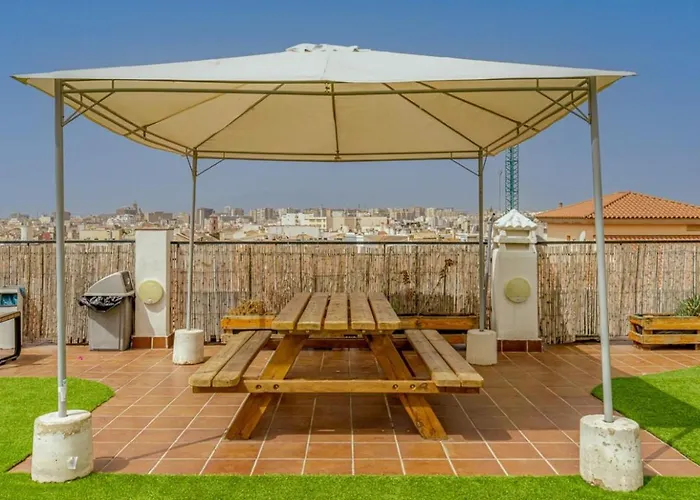 Apartamento Centrico La Merced 2 - Free Parking & Free Gym * Màlaga