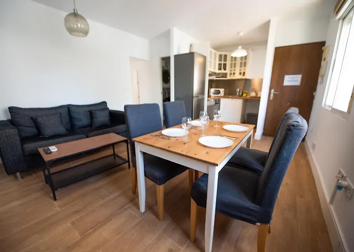 Apartamento Centrico La Merced 2 - Free Parking & Free Gym * Màlaga
